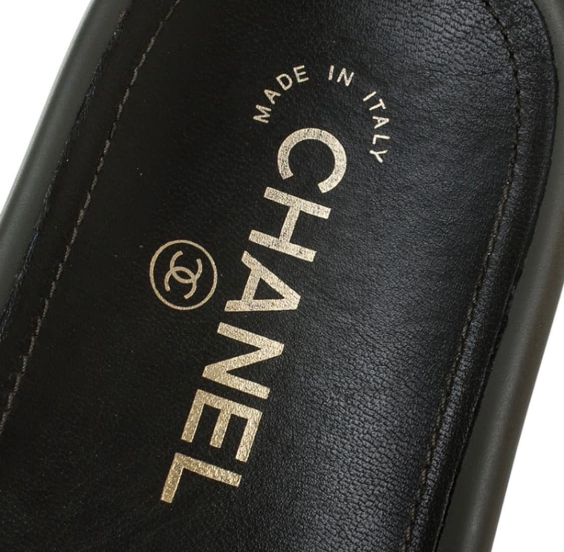 CHANEL 샤넬 CC체인 뮬 슬리퍼 카키 상품이미지5