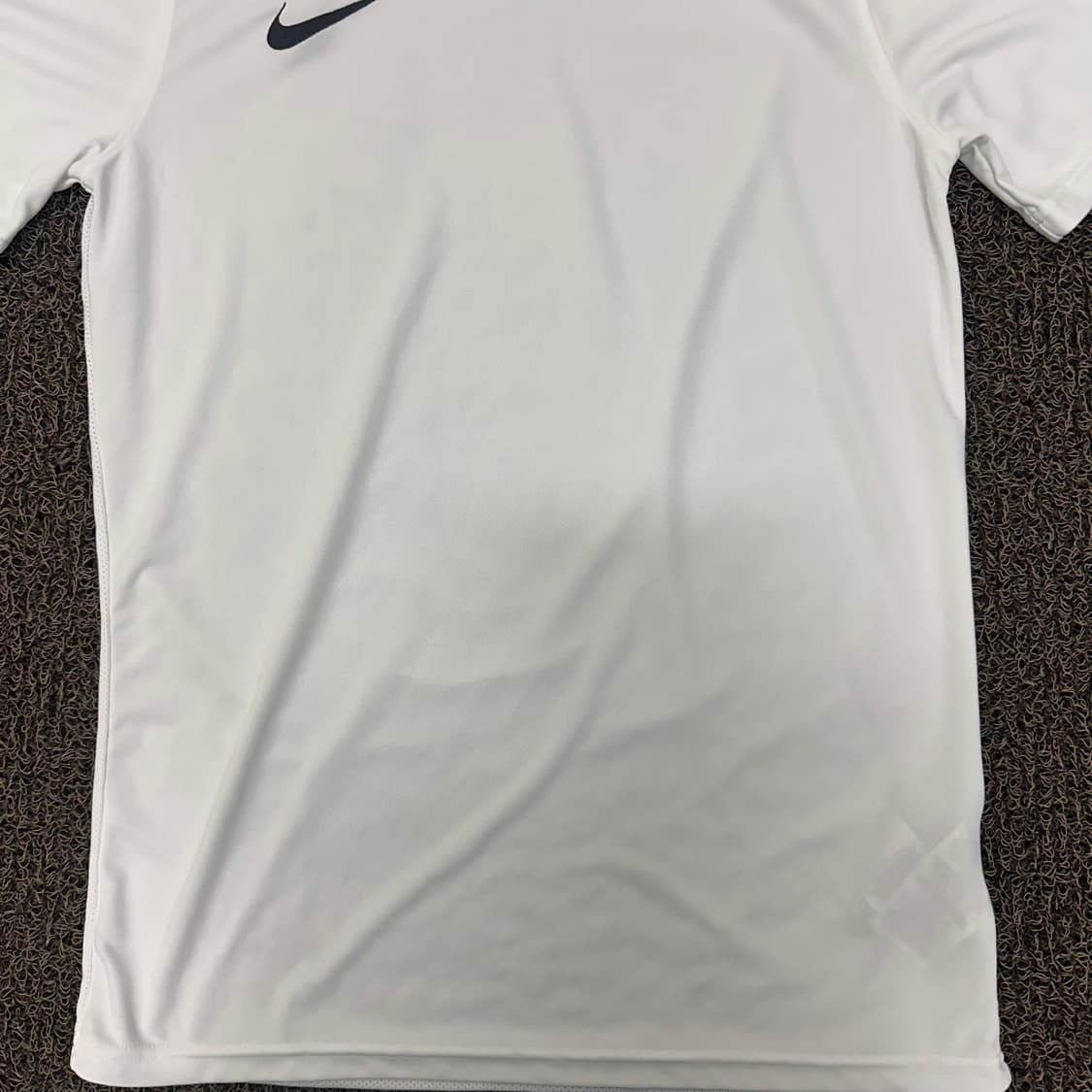 NIKE 나이키 드라이핏 기능성 반팔티셔츠 화이트 운동복 M 상품이미지4