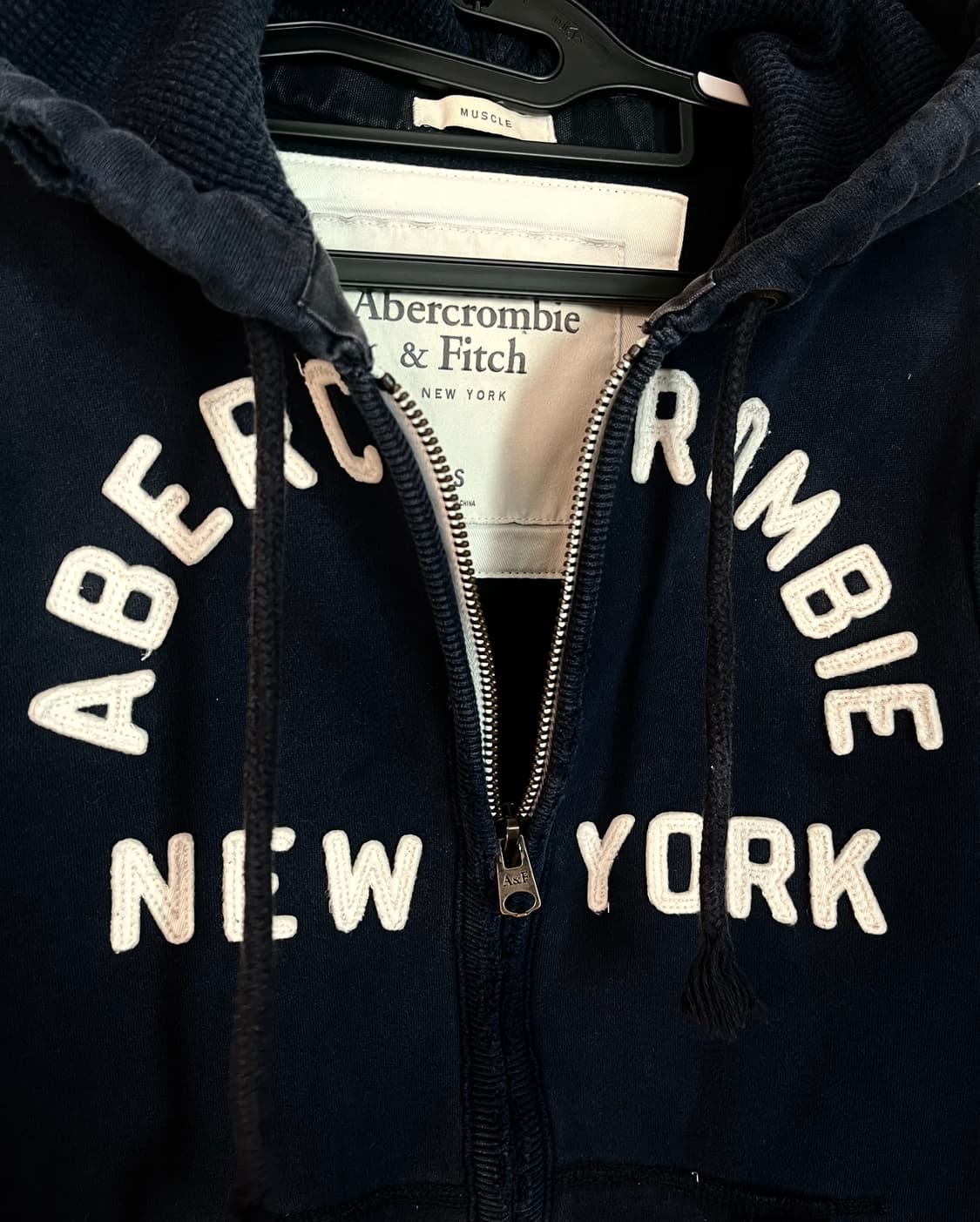 아베크롬비 스펠로고 후드집업 네이비 [S] 상품이미지4