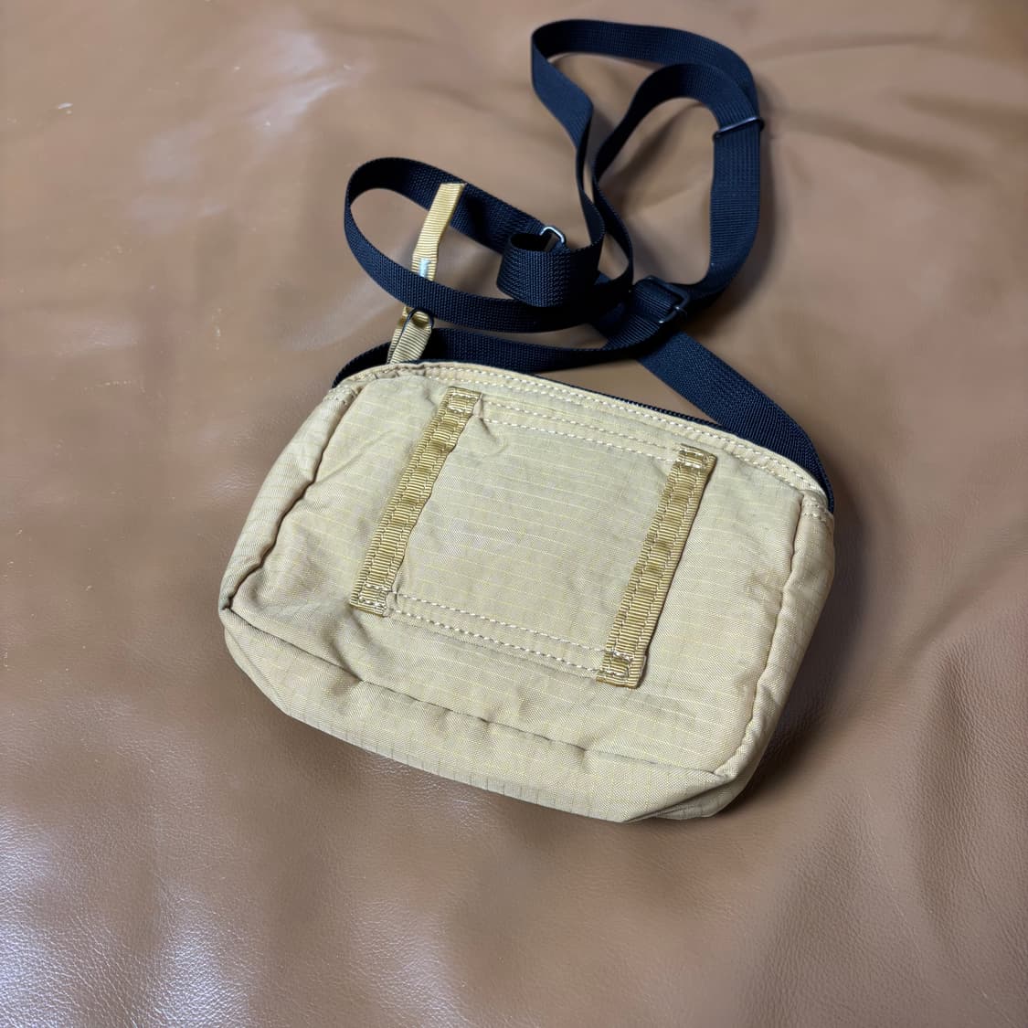 PORTER 포터 스몰백 크로스백 샤코슈 가방 크림 옐로우 상품이미지4