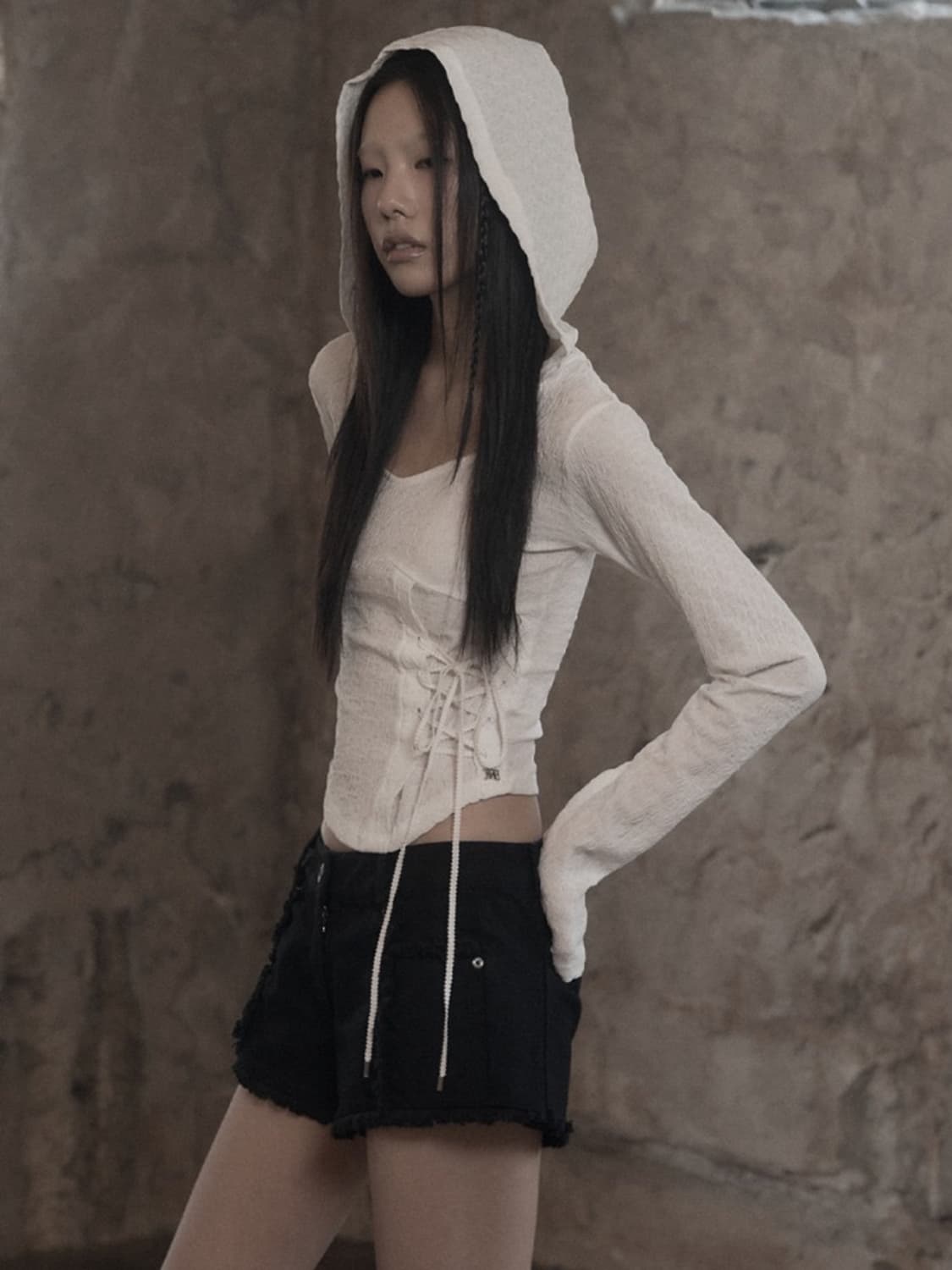 Mnem Diamond Neck Corset Hoodie (white) 상품이미지1