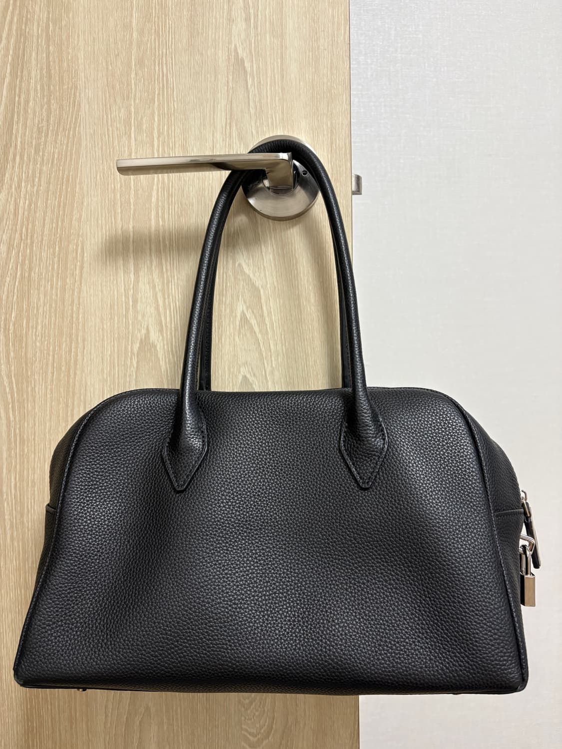 누아르나인 피츠백 (정가: 198,000원) 상품이미지3