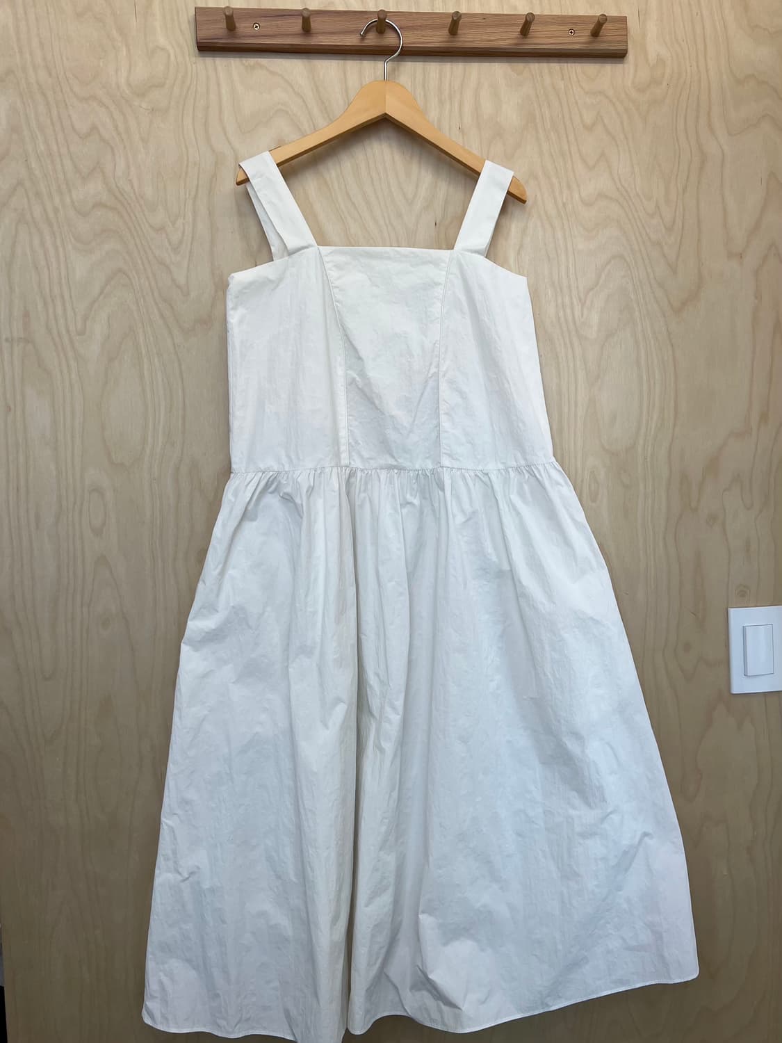 MAIS 마이스 나시 원피스 화이트 상품이미지1