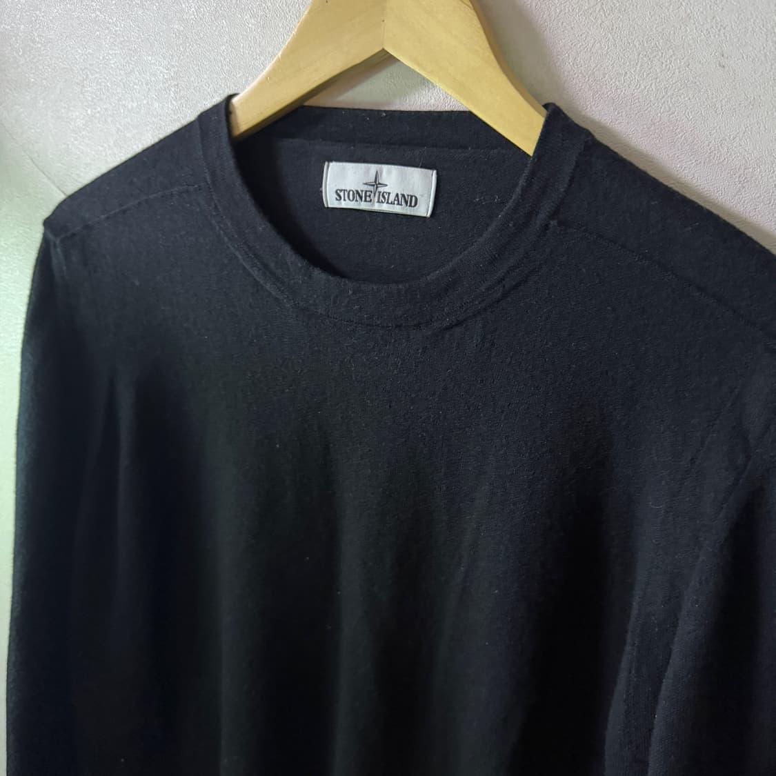 스톤아일랜드 와펜 라운드 니트 블랙 남성 XXL (슬림 105까지) 상품이미지1