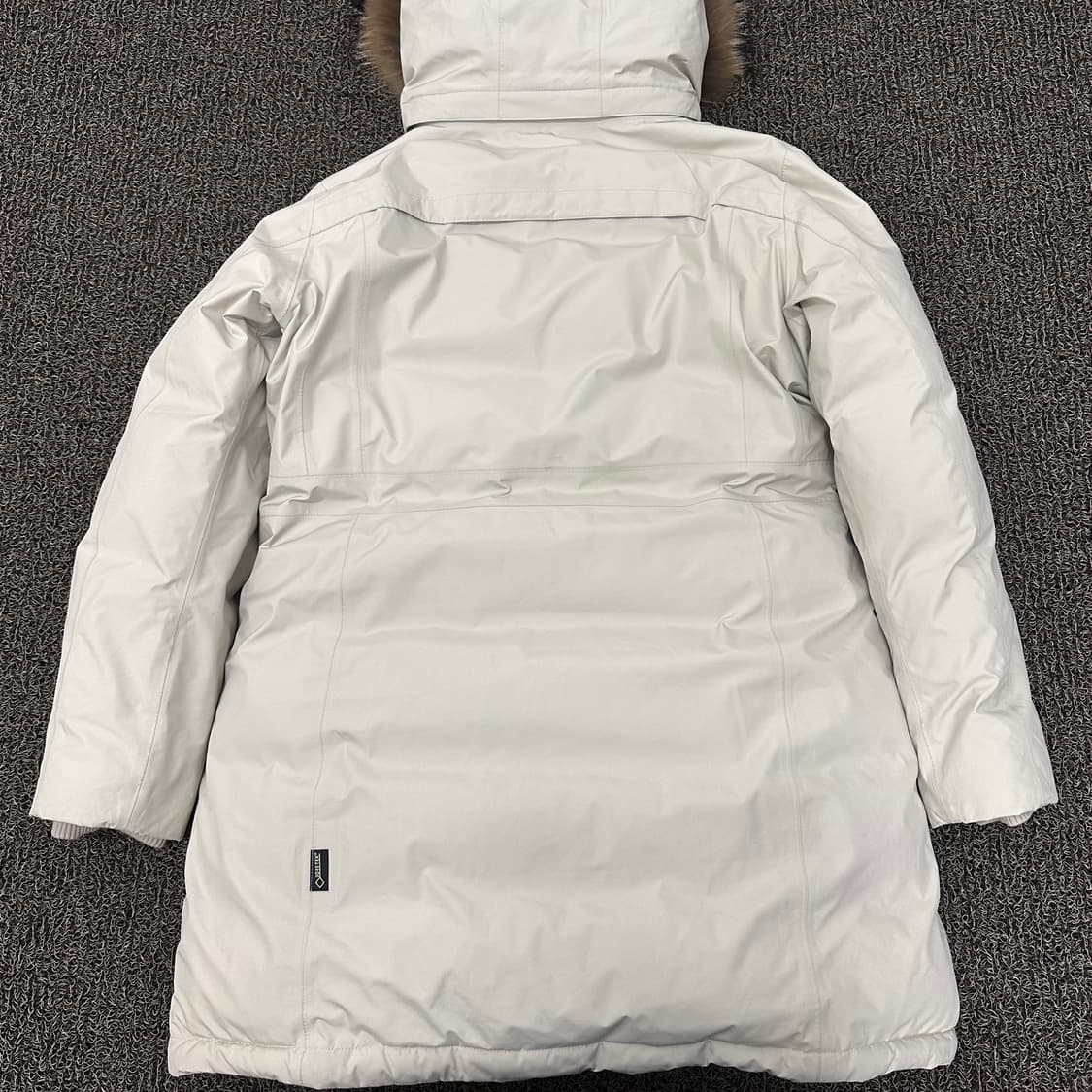 블랙야크 여성 구스다운 고어텍스 롱패딩 105(XL) 상품이미지5