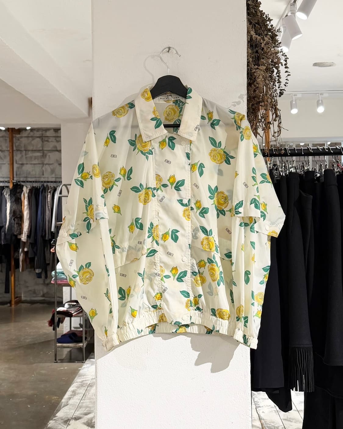 발렌시아가 스포츠 화이트 BB로고 옐로우 로즈 프린팅 셋업 상품이미지2