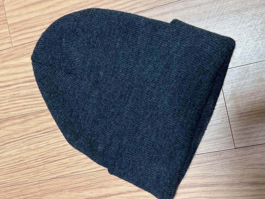 칼하트 차콜 비니 상품이미지2