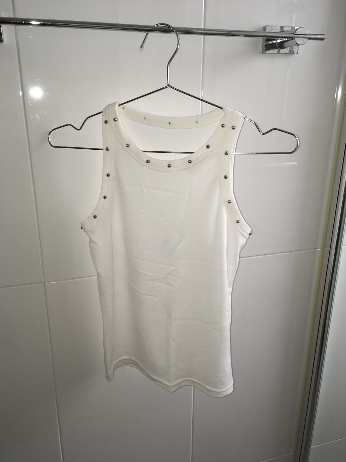 스터드 슬리브리스 상품이미지1