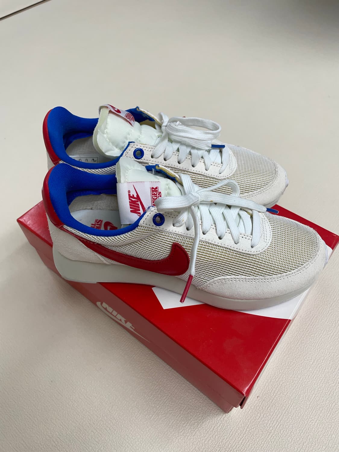 나이키 x 기묘한이야기 235size 상품이미지5