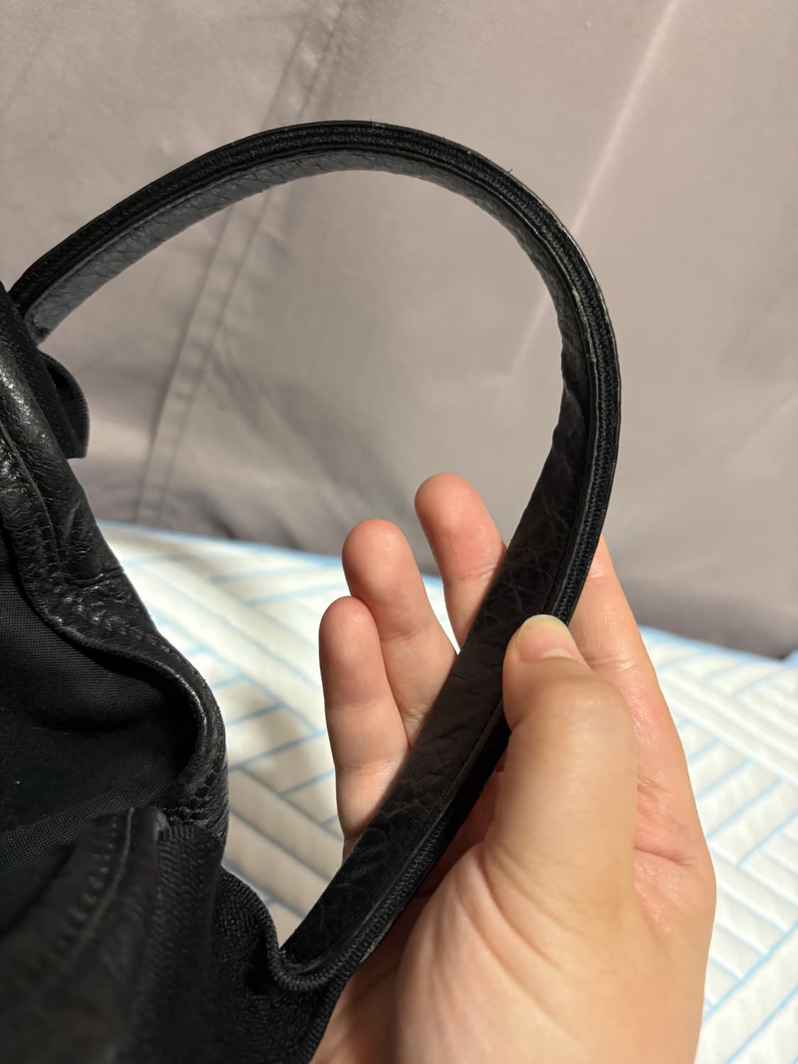 발렌시아가 카파스 올블랙 가죽 토트백 상품이미지4