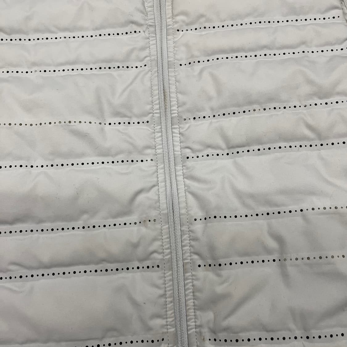 [정품/95,m] 나이키 러닝 에어로로프트 패딩 베스트 b14 상품이미지4