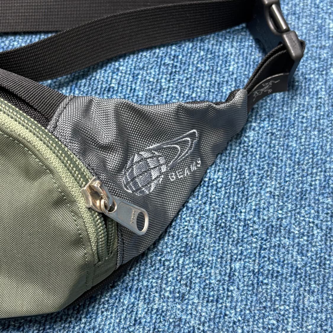 아크테릭스 x 빔즈 콜라보 힙색 미니백 상품이미지3