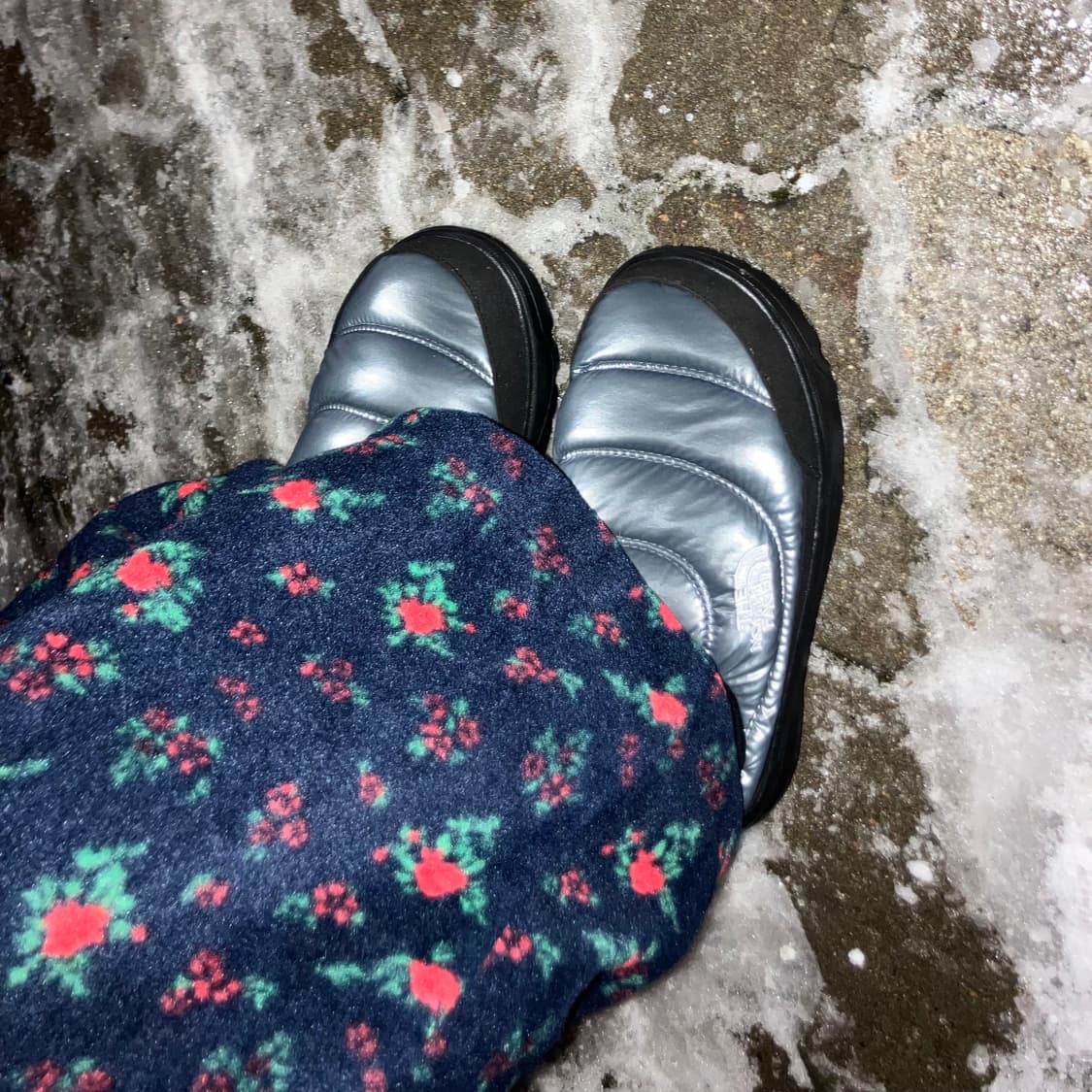 어제 산 노스페이스 신상 패딩화, 250 상품이미지2