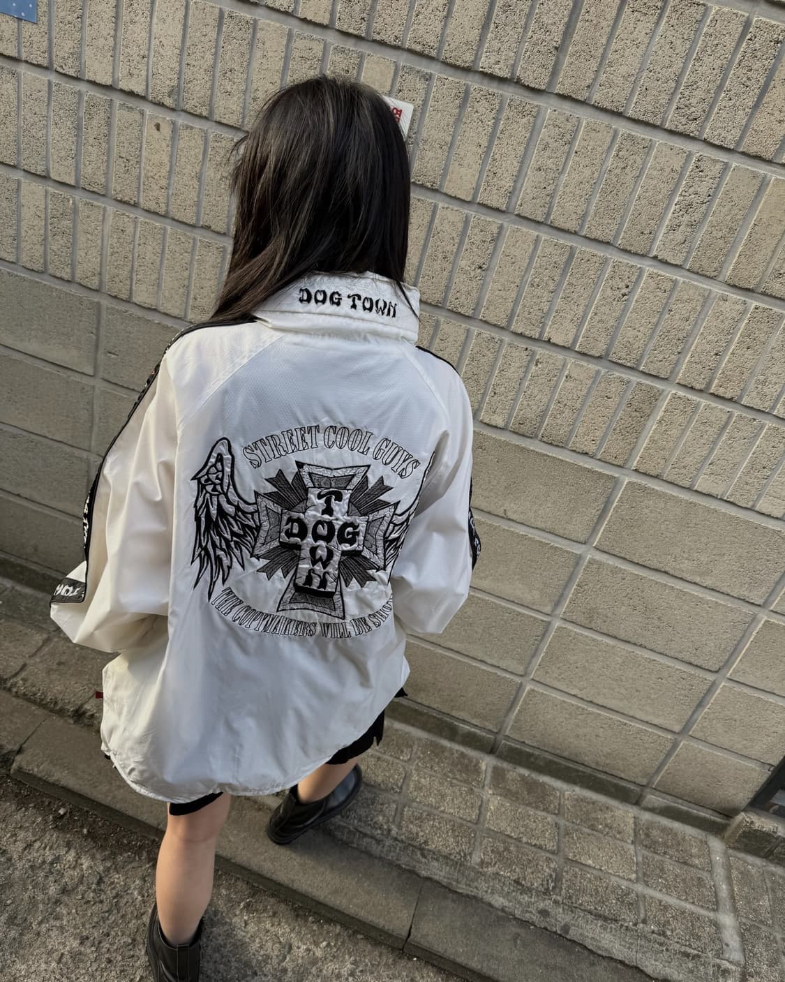 도그타운 올드스쿨 무드 오버핏 윈드브레이커 상품이미지1