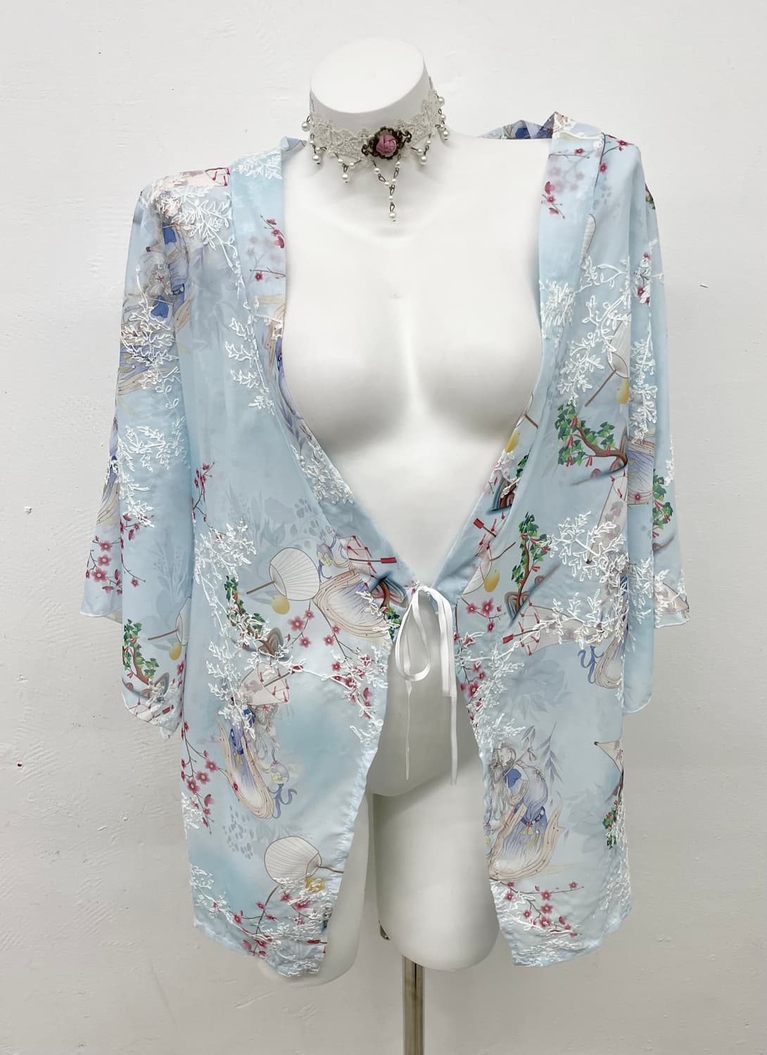 오리엔탈페어리 사쿠라 자수 로브 상품이미지1