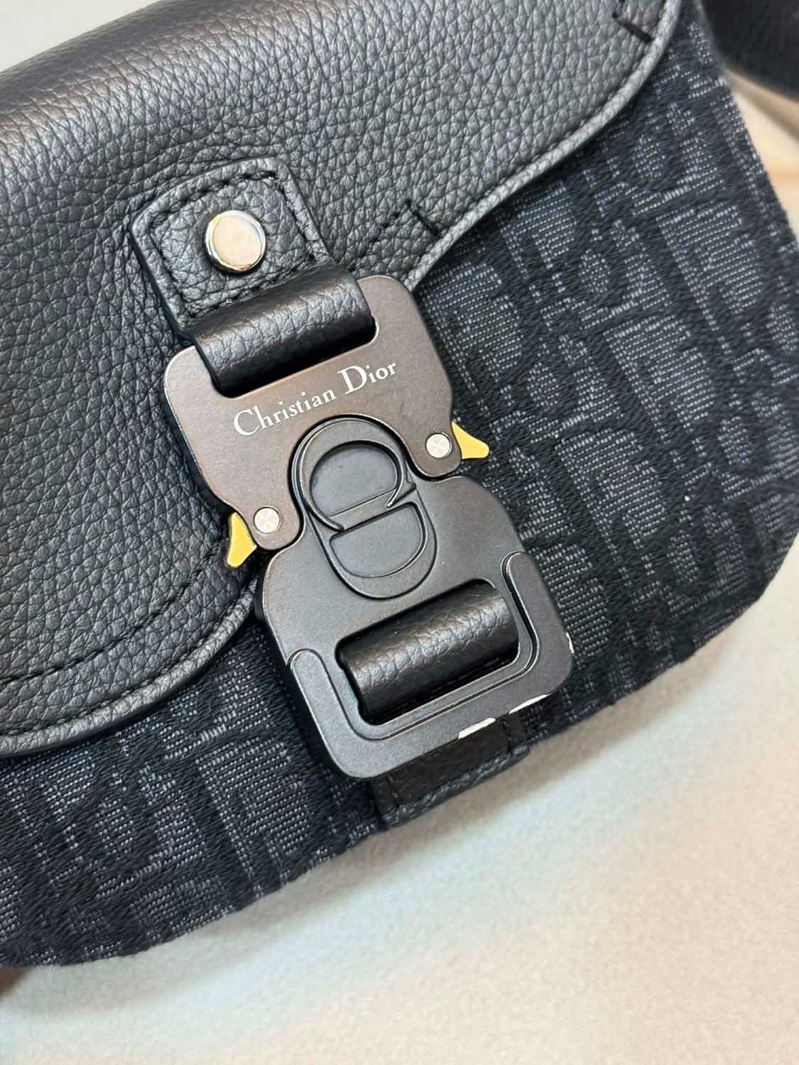 디올 오블리크 새들 미니 플랩 스트랩 메신저 크로스백  상품이미지2