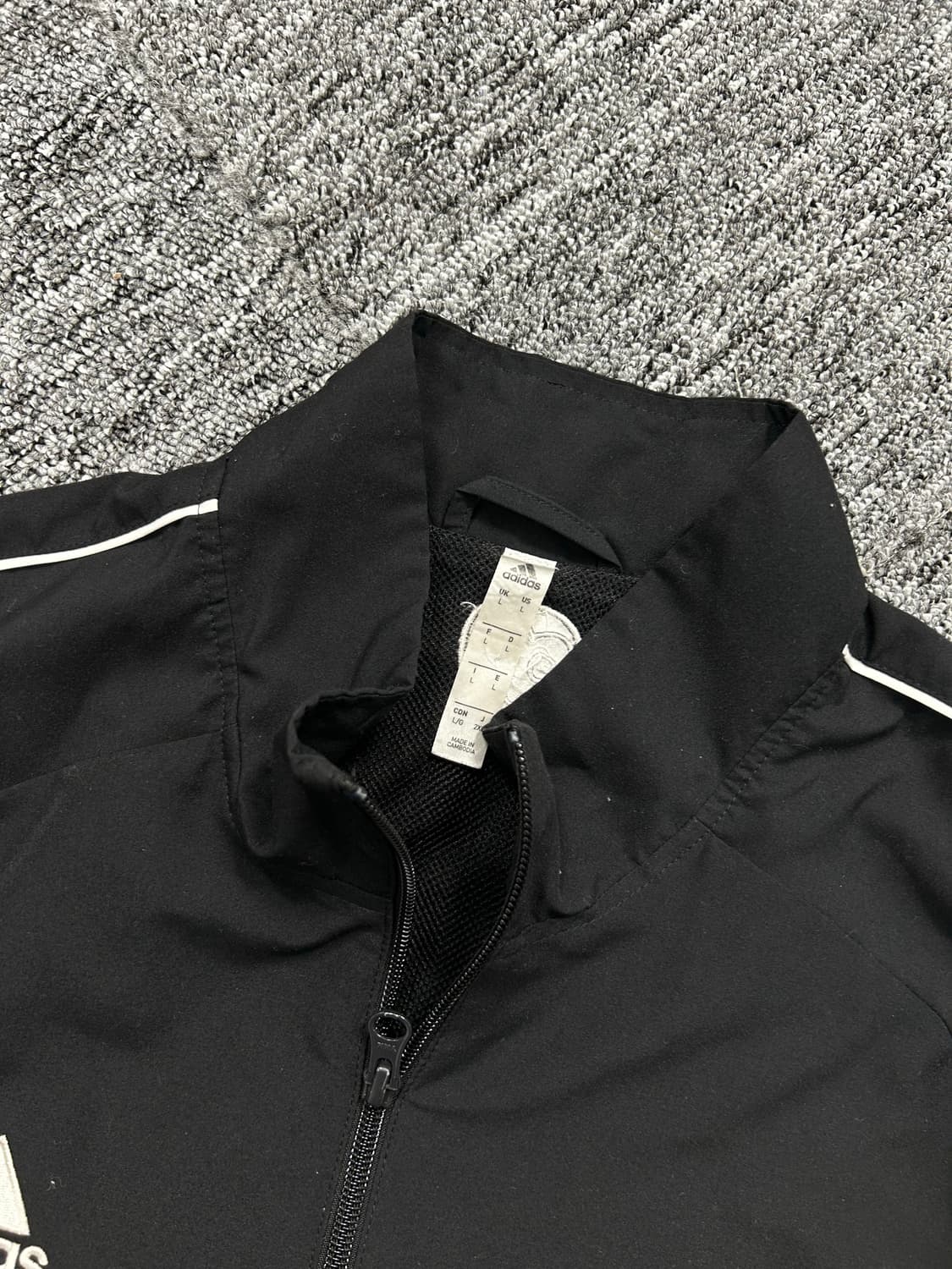 아디다스 블랙 화이트 파이핑 바람막이 L 상품이미지5