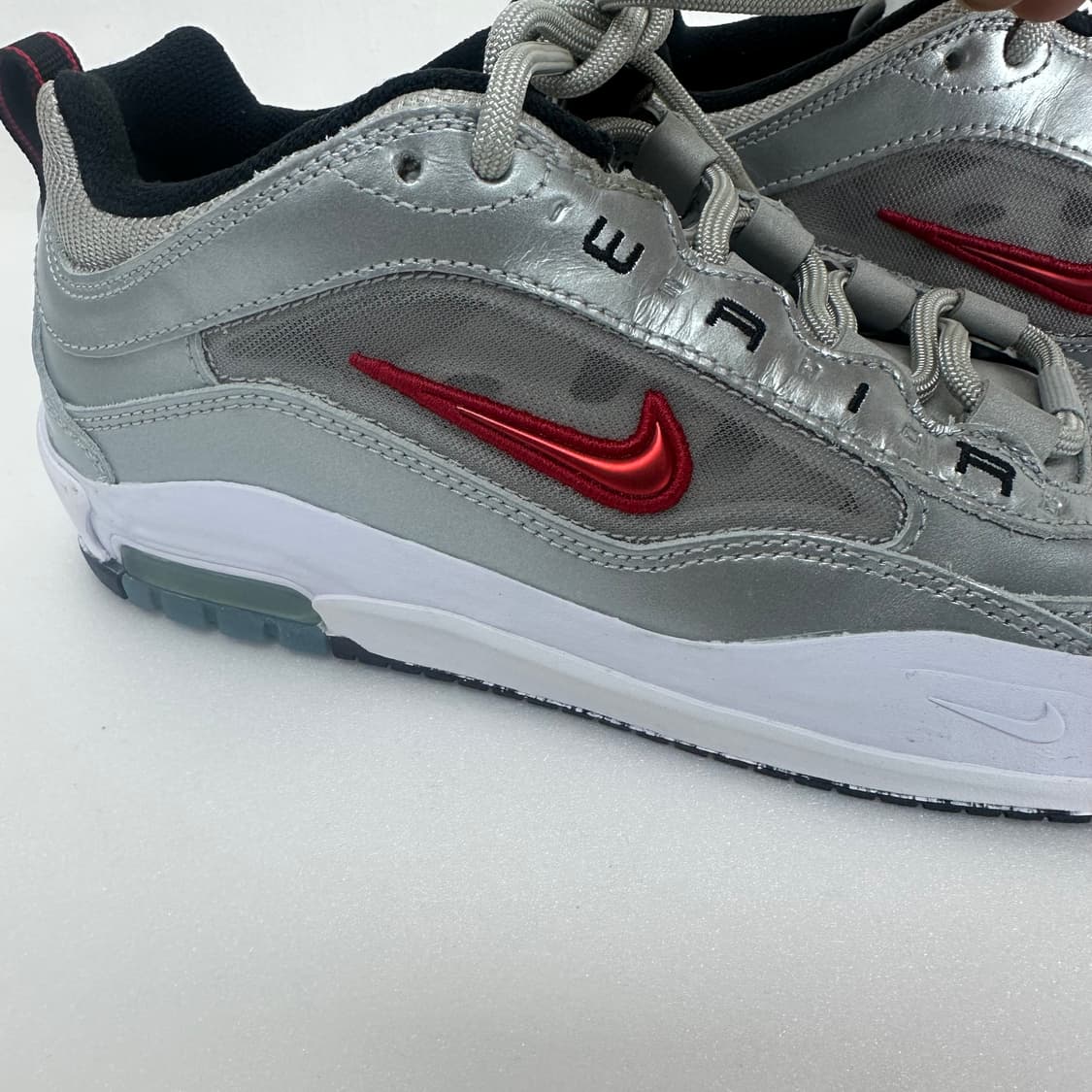 NIKE 나이키 에어맥스 이샤드 메탈릭 실버 스니커즈 280 상품이미지7