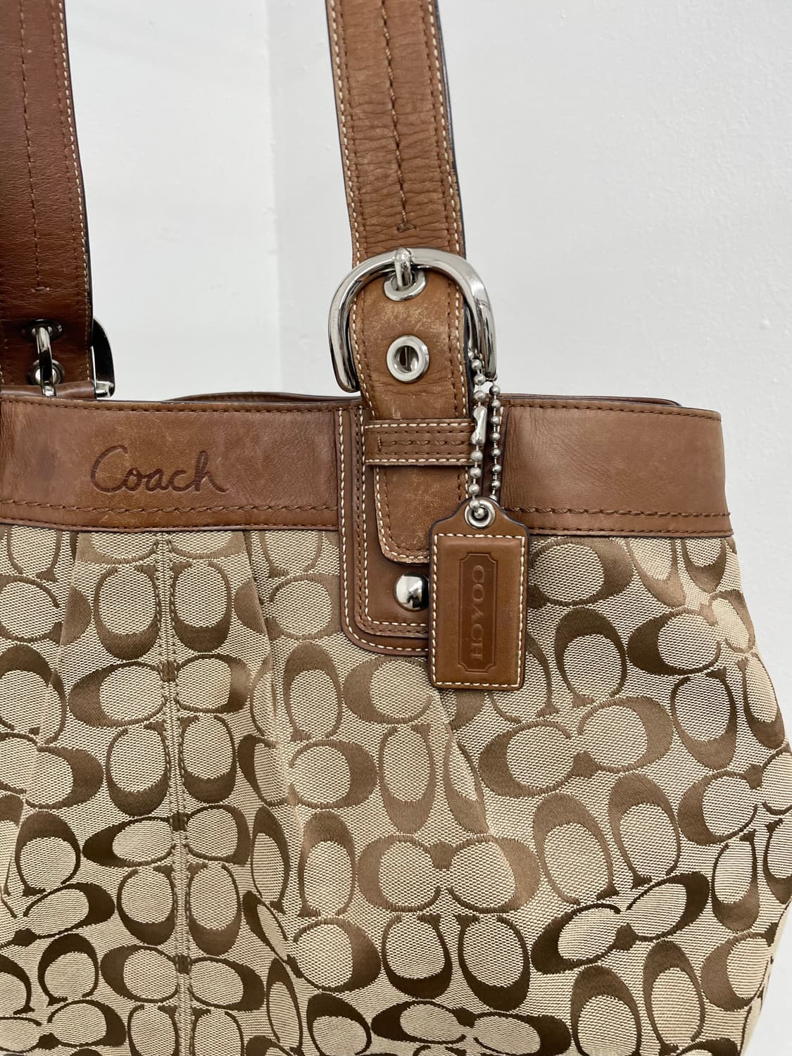 코치 자카드 버클 숄더백 상품이미지5
