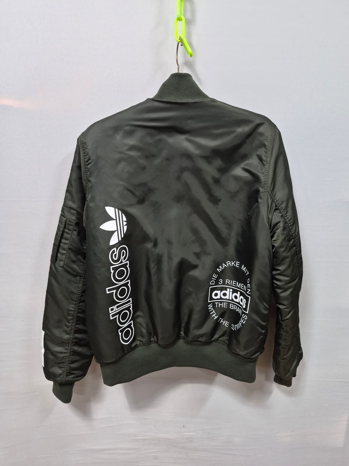 아디다스 오리지널스 봄버 자켓 카키색 남성100 상품이미지2