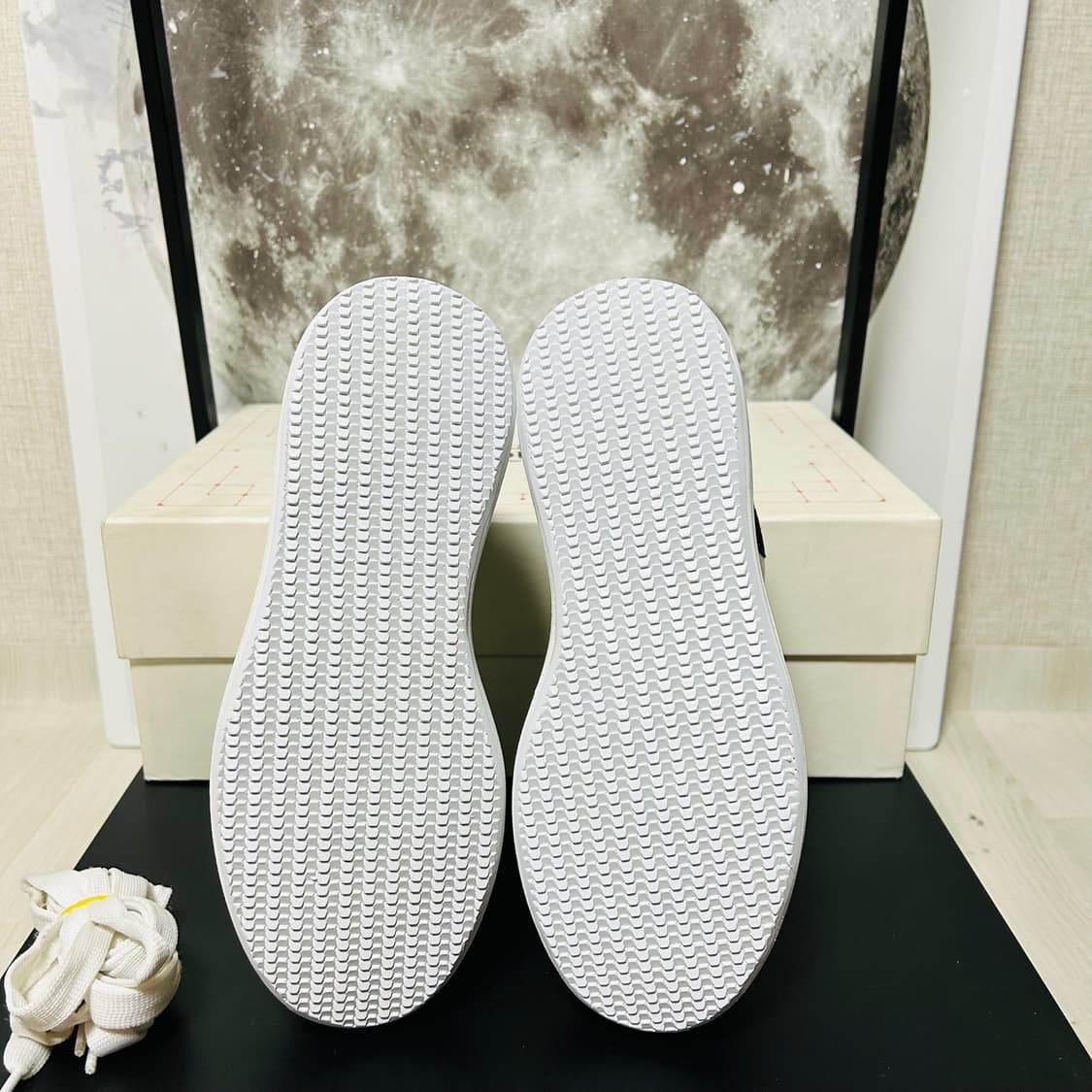 정품 35) 알렉산더 맥퀸 오버솔 스니커즈 225~23 상품이미지5