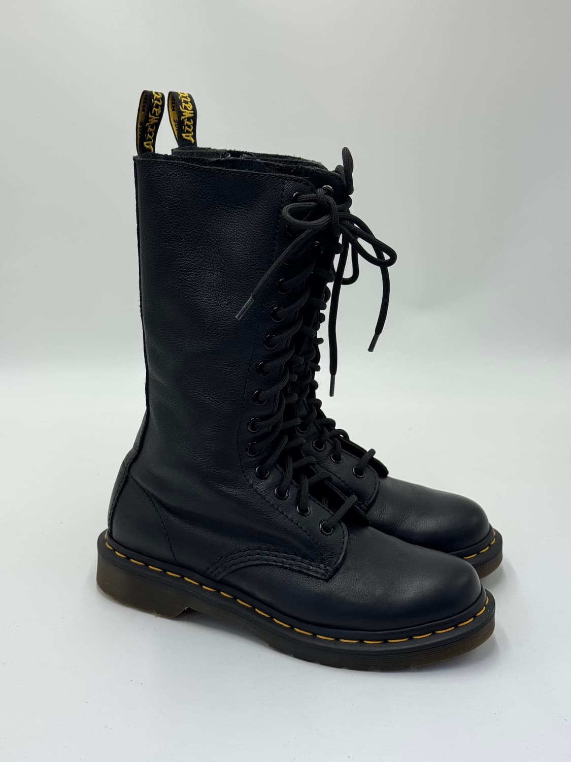 닥터마틴 14홀 상품이미지2