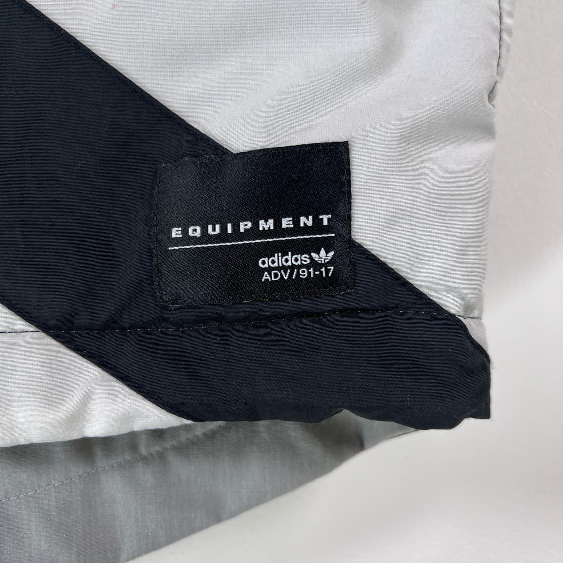 아디다스 이큅먼트 리버서블 베스트 상품이미지6