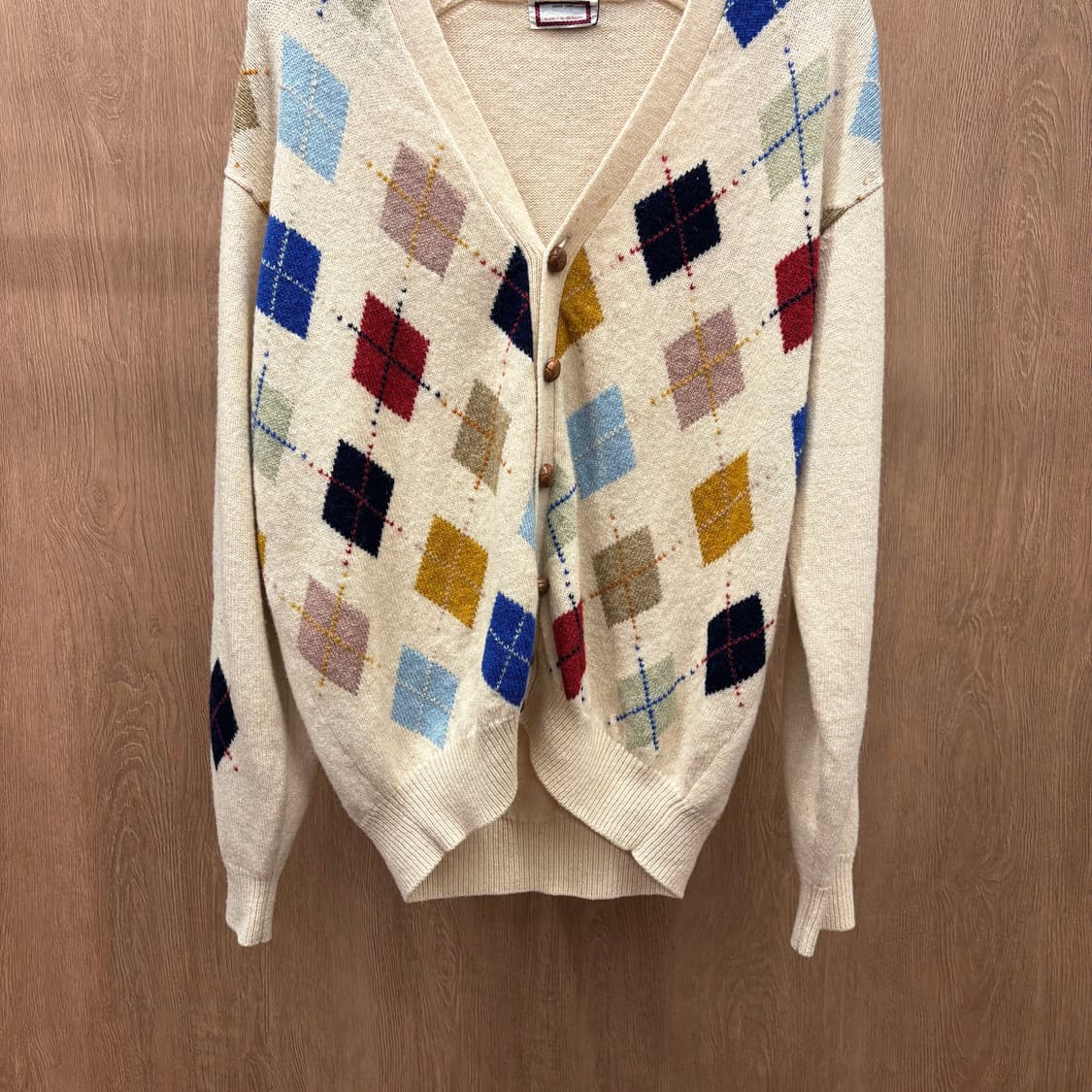 칼 헬무트 브이넥 긴팔 울 니트 가디건 아가일 패턴 버튼 디테일 아이보리 상품이미지5