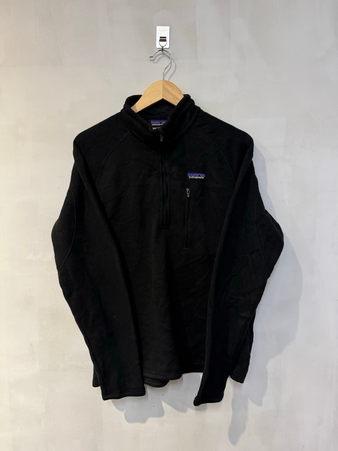 파타고니아 블랙 플리스 집업 상품이미지1