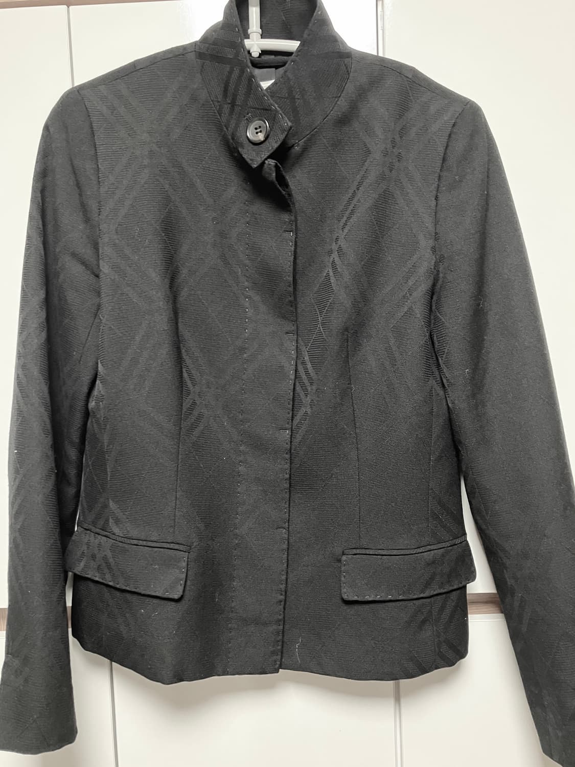 버버리 블랙 체크 자켓  상품이미지3