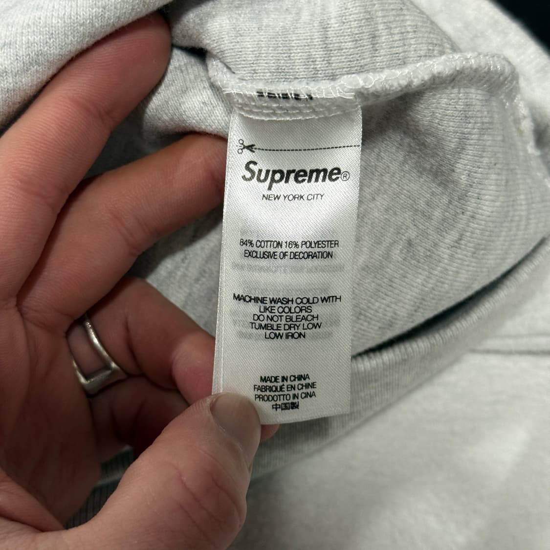 FW23 슈프림 인사이드 아웃 크루넥 스웻 셔츠 상품이미지7