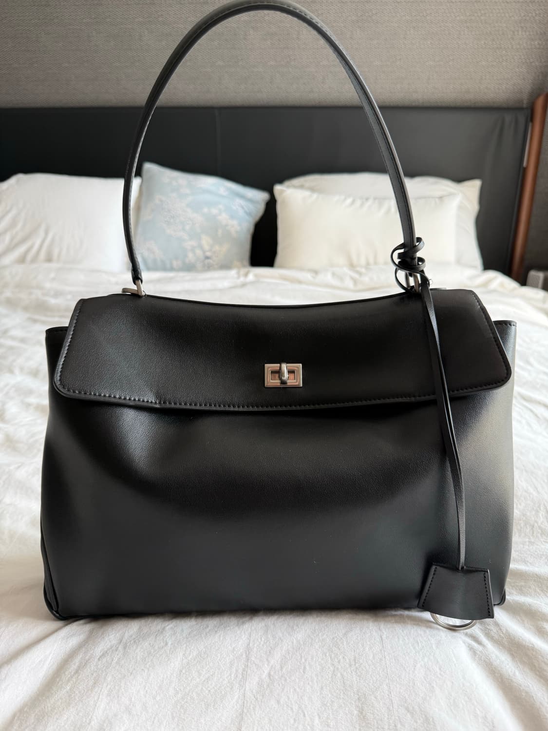 여성 스퀘어 소가죽백 상품이미지1