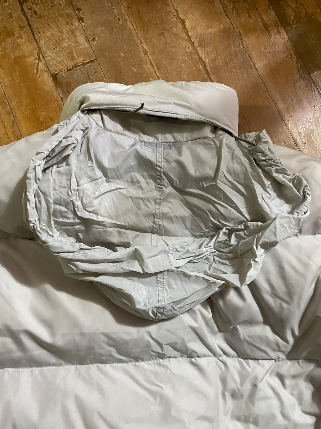 BOSS Hugo Boss Sport 다운 남성 패딩  (국내105) 상품이미지10