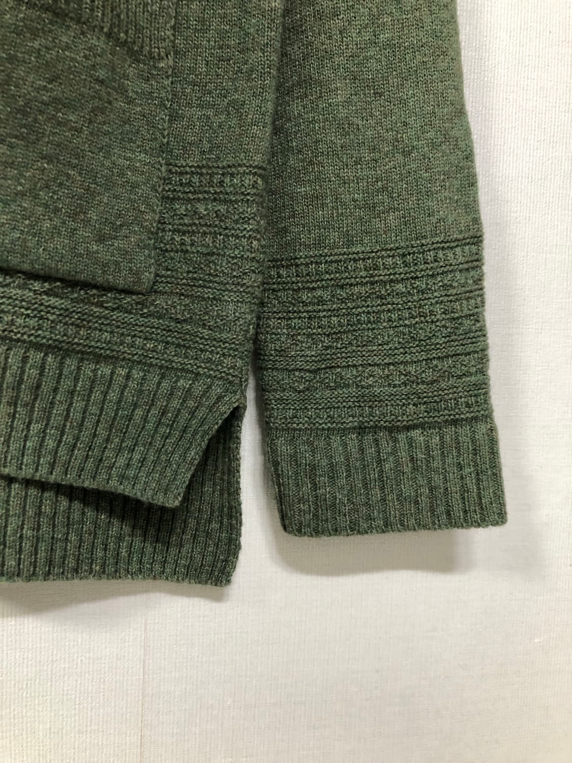 어나더오피스 남성 메리노 울혼방 엘보우패치 라운드넥 가디건 _ 그린 상품이미지3