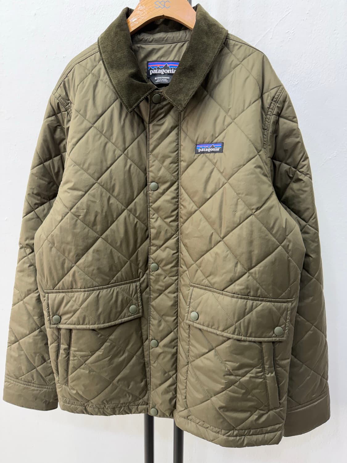 정품) 파타고니아 남성 퀼티드 아웃포켓 점퍼 M 상품이미지3