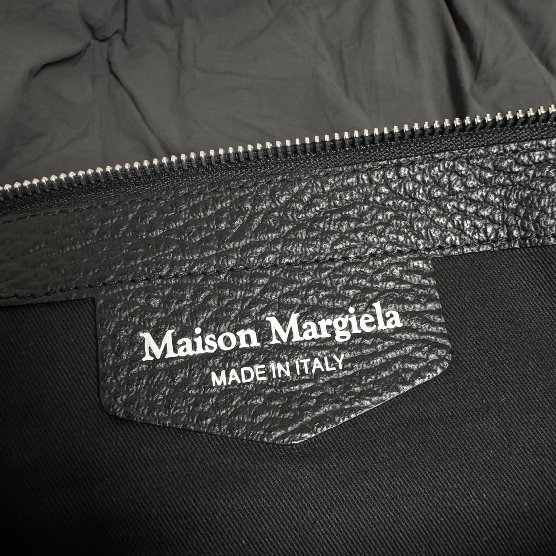 메종 마르지엘라 5AC 클래식 블랙 라지 토트백 상품이미지4