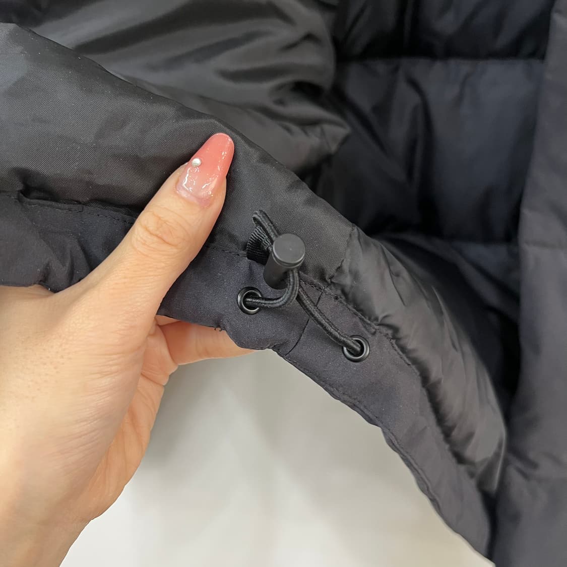 아디다스 덕다운 블랙 패딩 자켓 상품이미지5