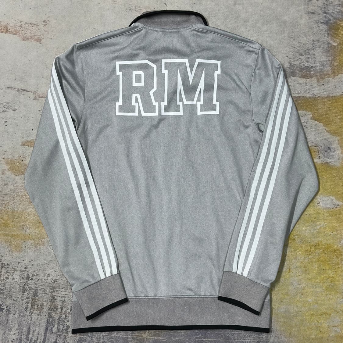 아디다스 레알 회색 트랙탑져지 L 상품이미지3