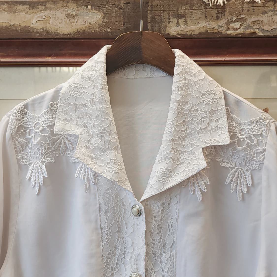 90s 유럽 빈티지 로맨틱 화이트 플라워 자수 반팔 셔츠 프렌치 블라우스 상품이미지4