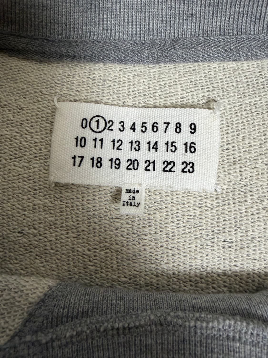 마르지엘라 12FW 오버사이즈 맨투맨 상품이미지3