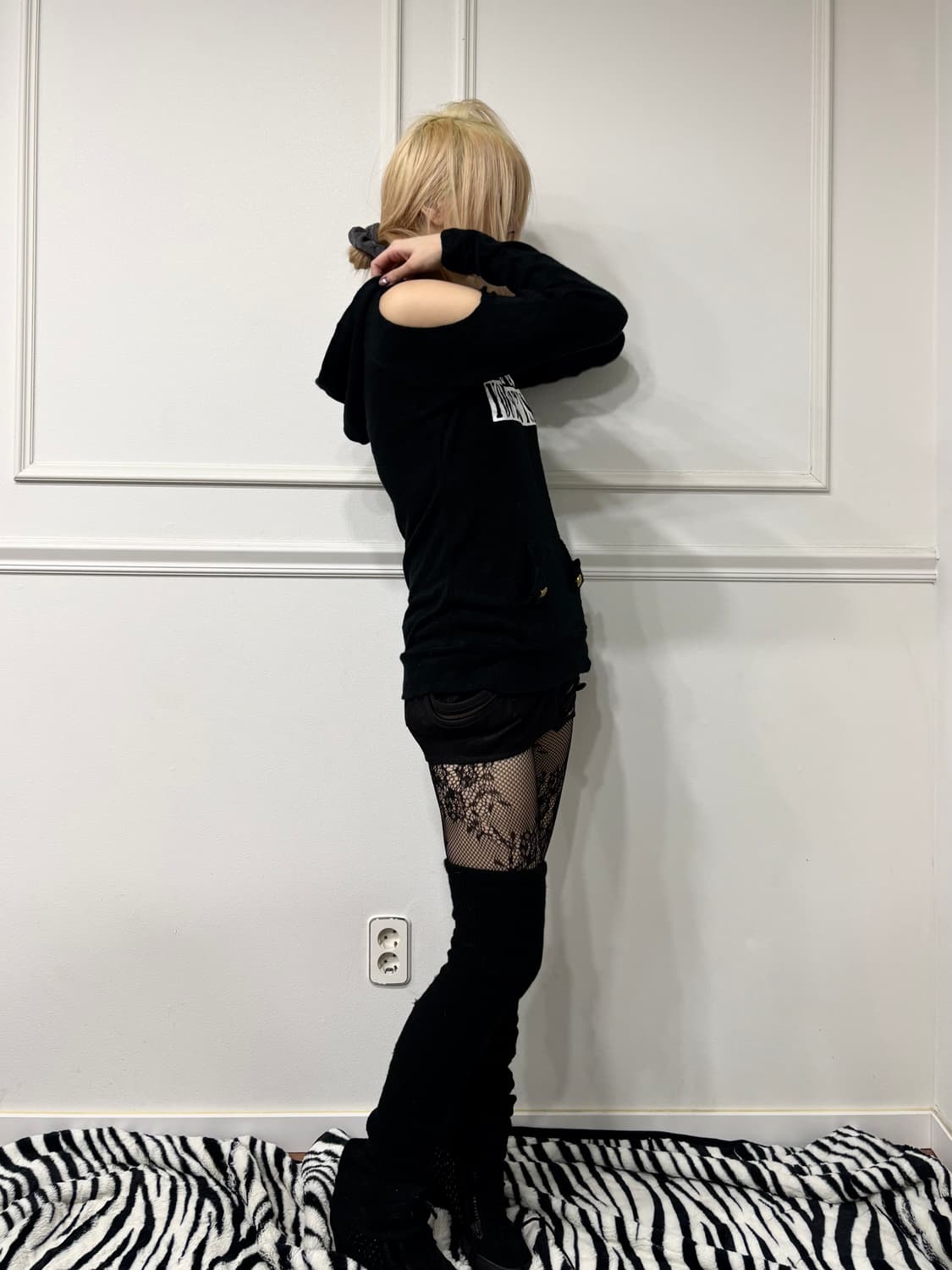 [PUMPKIN]2000s None-Shoulder Hoodie Slee 상품이미지2