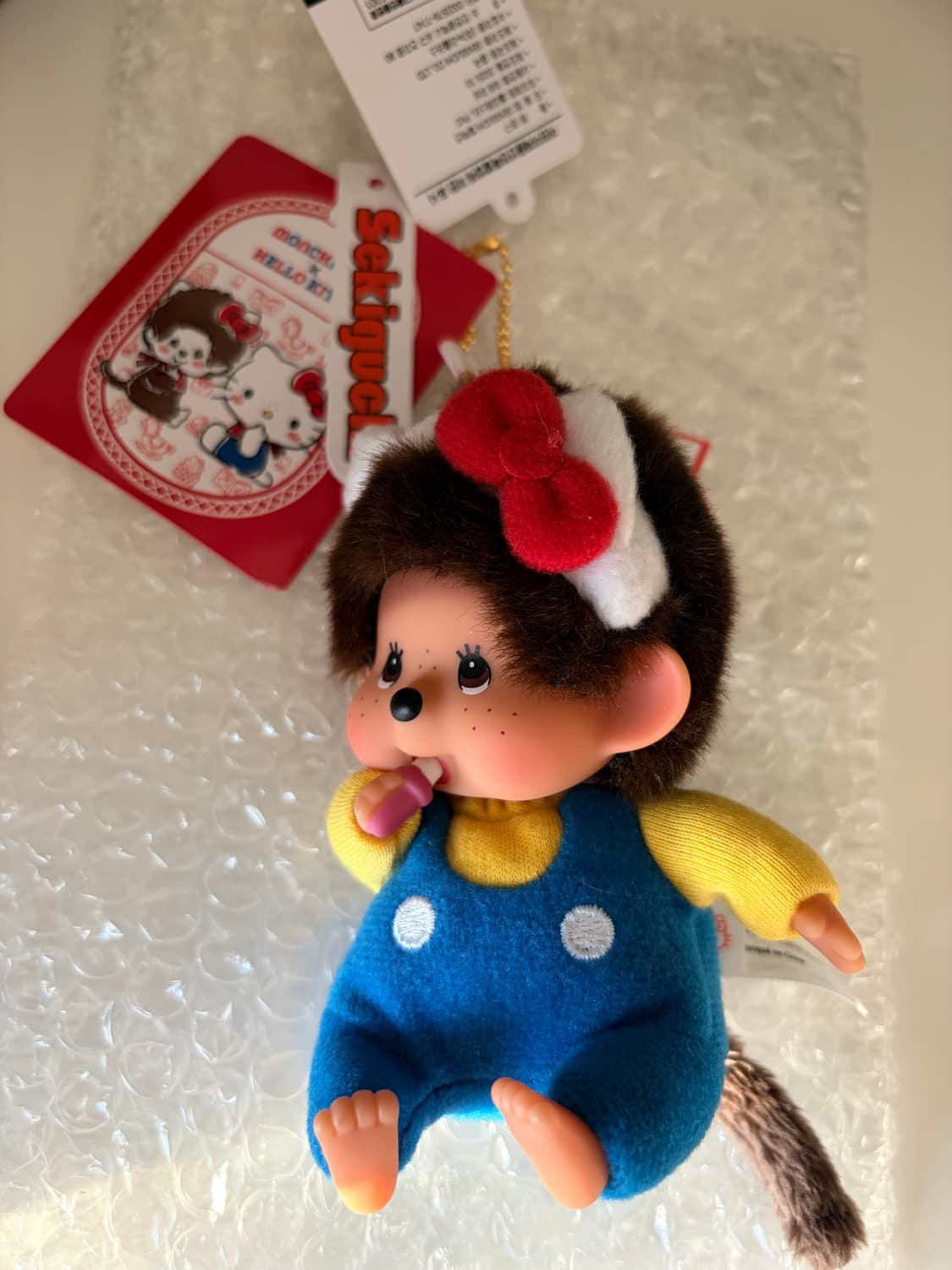 (새상품) 몬치치 x 헬로키티 키링 상품이미지1