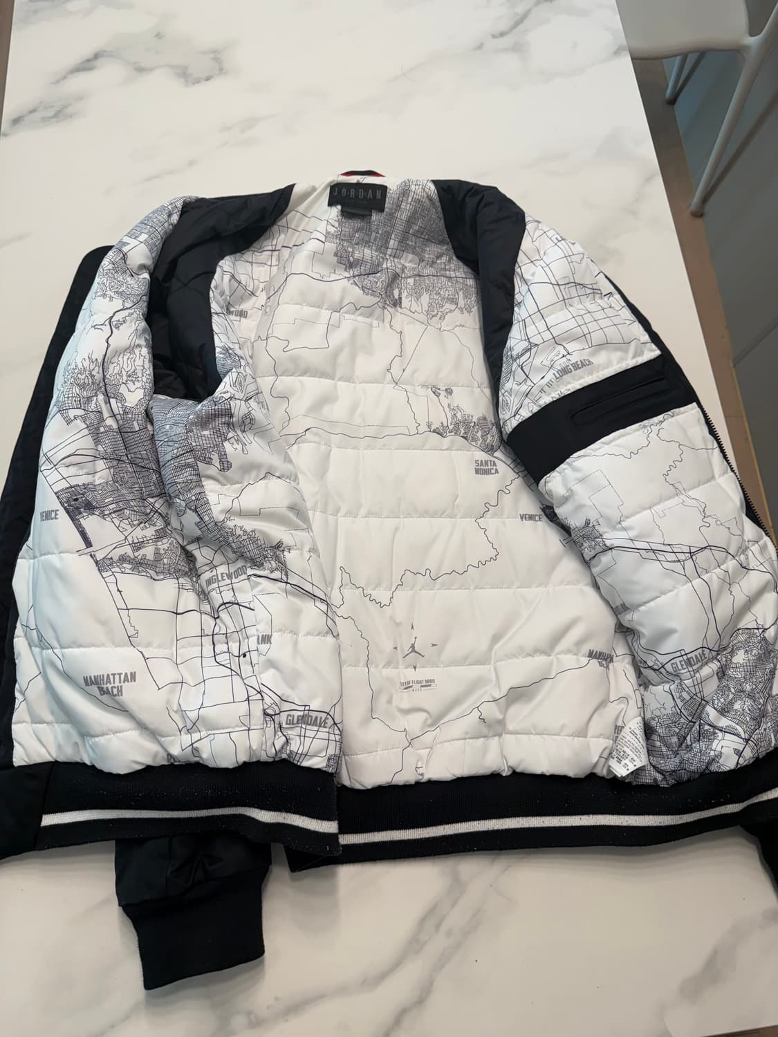 조던 city of flight 봄버 패딩 정품 상품이미지5