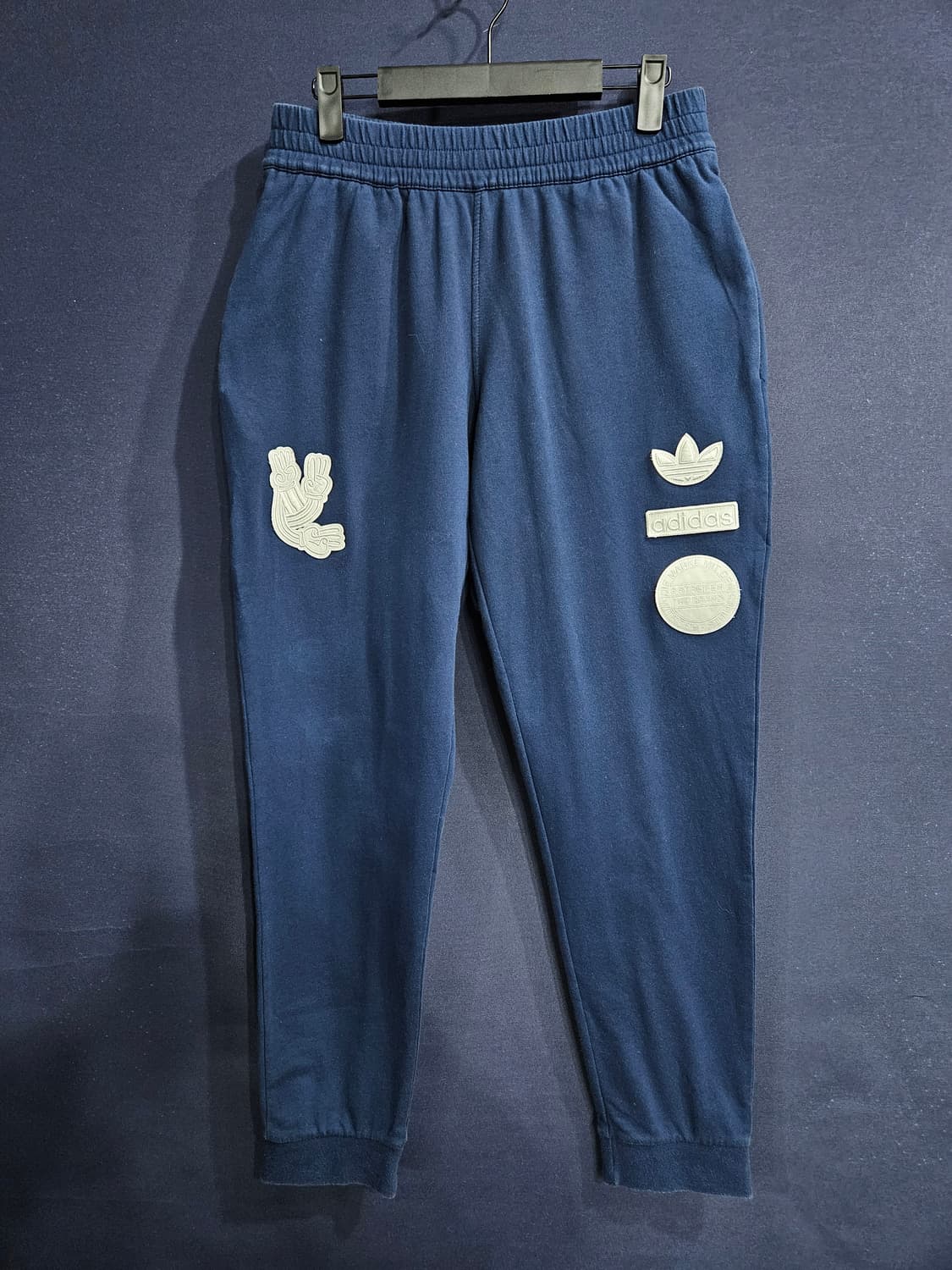 아디다스 와펜로고 네이비 남성 허리 30~32 조거팬츠  상품이미지1