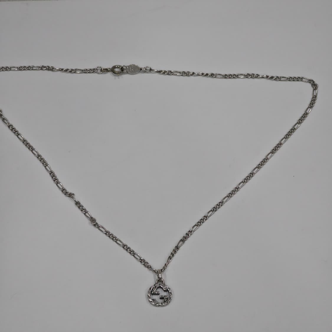 구찌 인터로킹 G 펜던트 실버 목걸이 상품이미지3