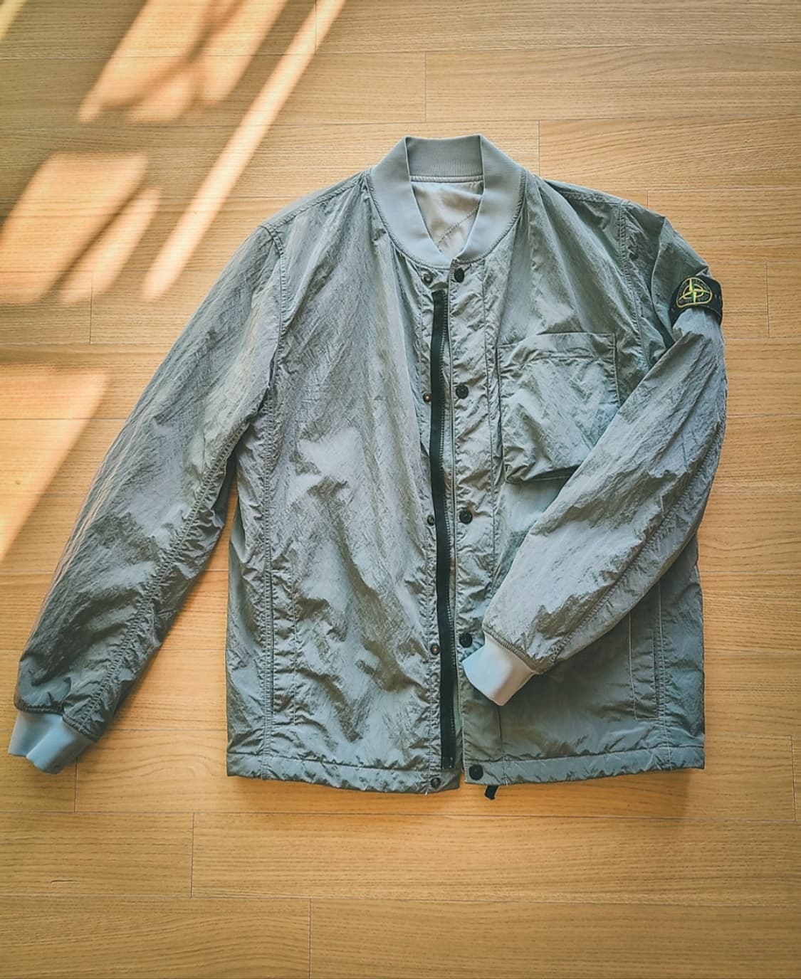 스톤아일랜드 리버시블 나일론 메탈 봄버 자켓 상품이미지1