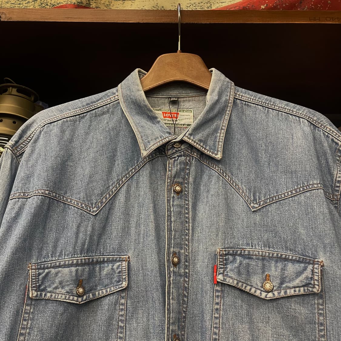 리바이스 클래식 데님 포켓 웨스턴 셔츠 상품이미지3