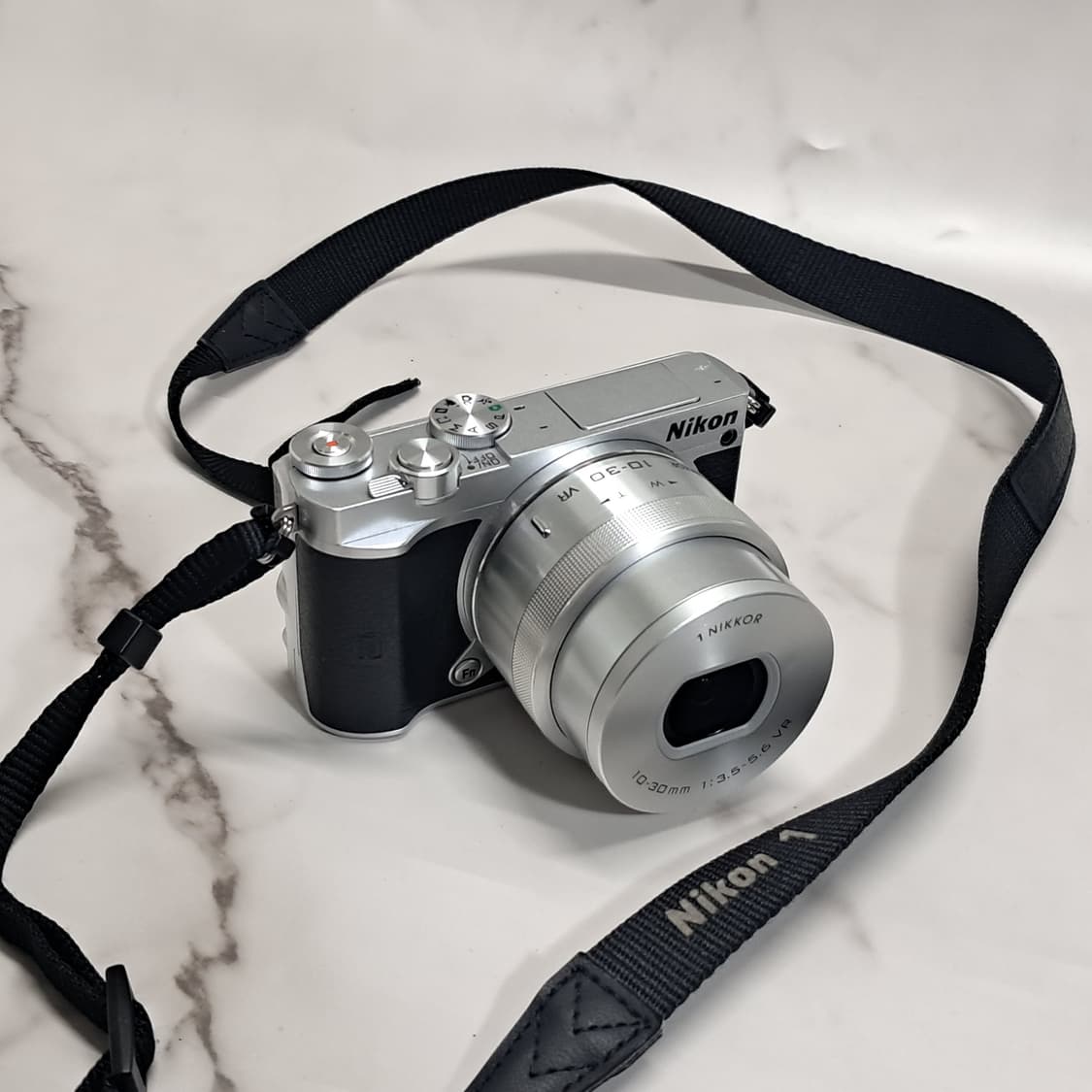 블핑지수&셀카) Nikon1 J5 미러리스 디카 / 렌즈 상품이미지7