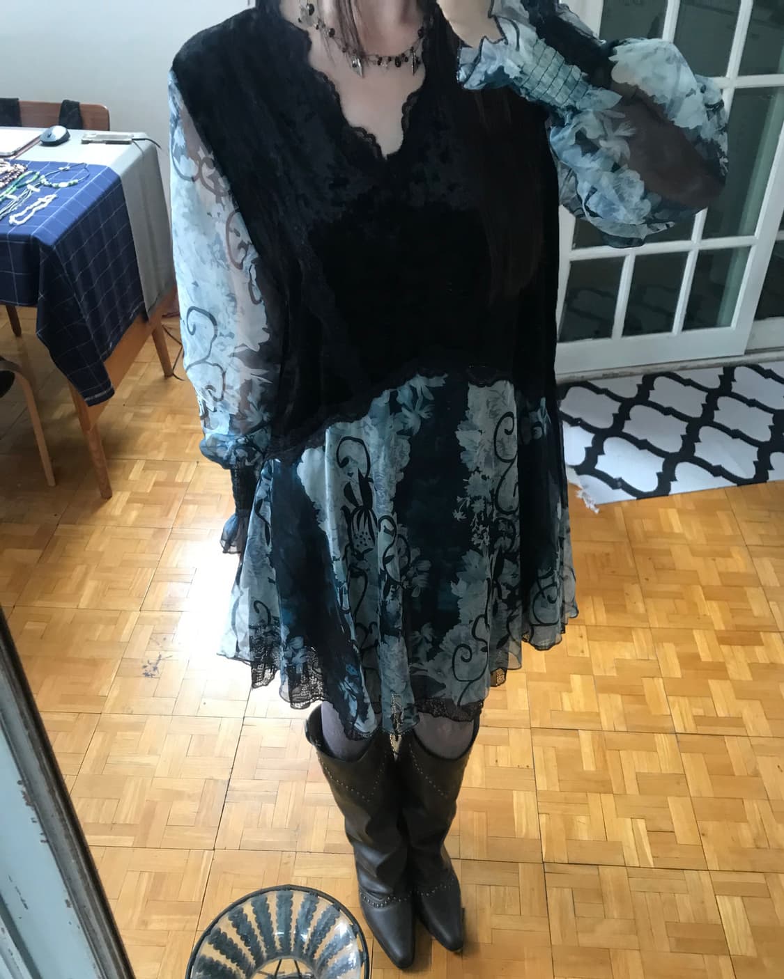 vintage velvet pattern one-piece 상품이미지3