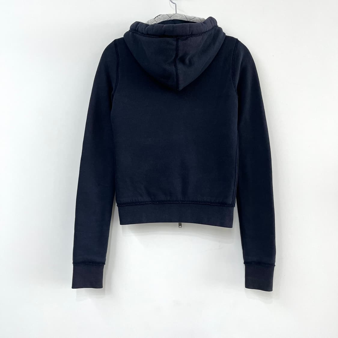 홀리스터 딱붙핏 누빔안감 네이비 후드집업 상품이미지3